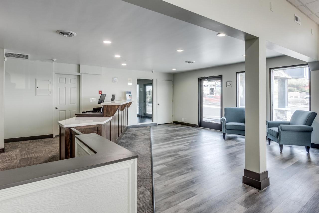 Days Inn & Suites By Wyndham Spokane Exteriér fotografie